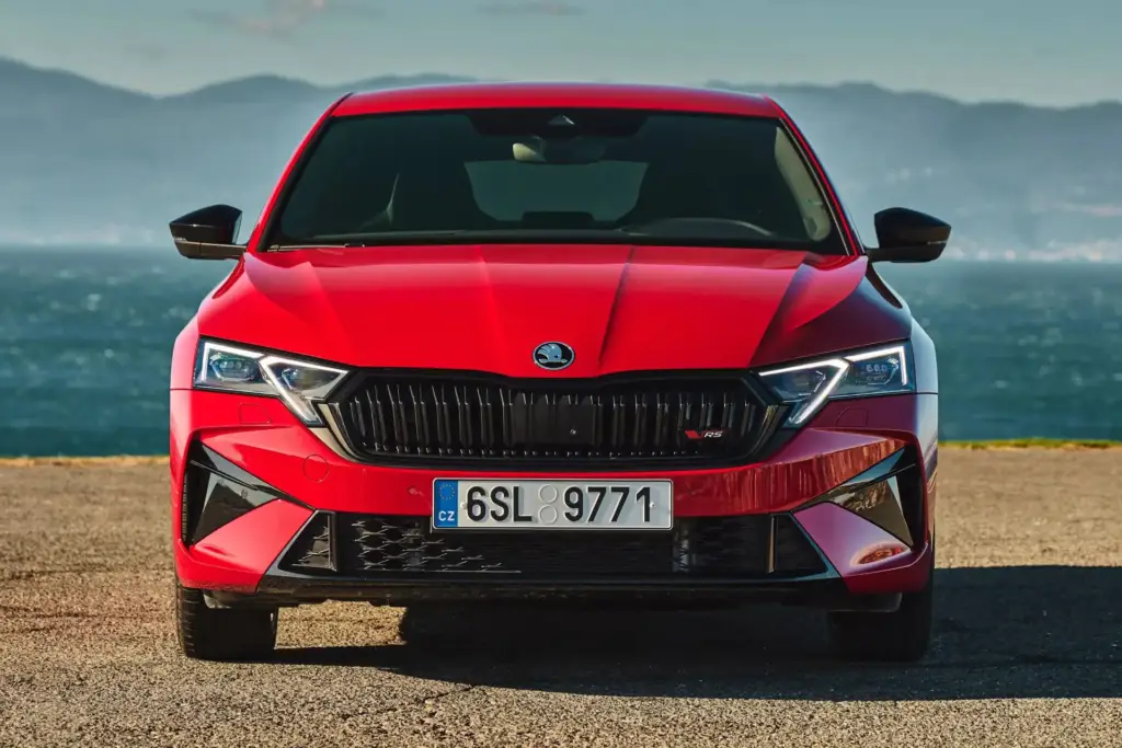 carzovo_Skoda_Octavia_RS_front