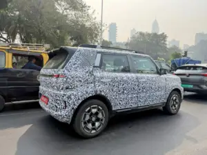 Hyundai new spyshot car - inster